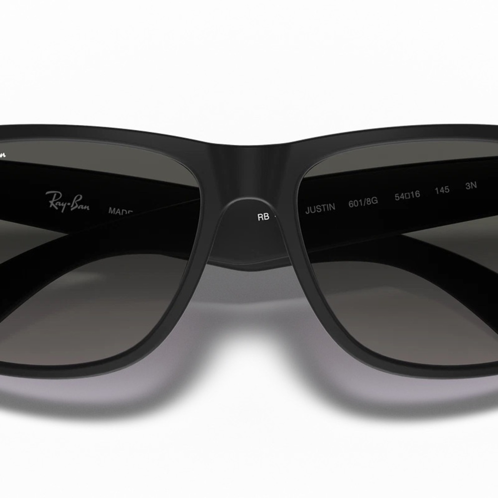 Ray-Ban Justin Classic Black/Dark Grey Gradient 51 mm Sunglasses RB4165 601/8G - Picture 4 of 6